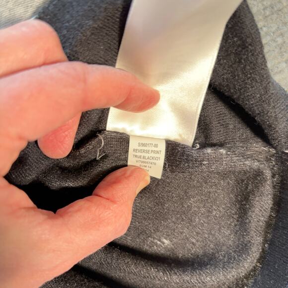 Gap Women’s White Black Reverse Print Seamed Knit Top Sweater Size S - Picture 5 of 9